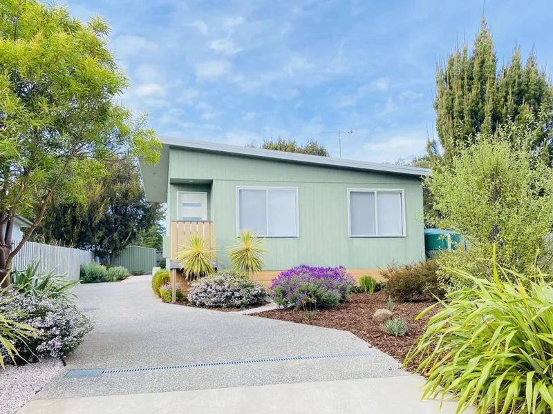 Move-In-Ready Home Away From Home!