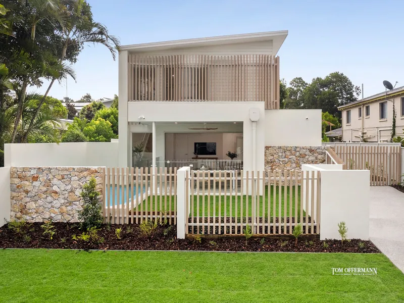 Effortless Living, Elegant, Light-Filled, Ultra-Convenient & Brand-New