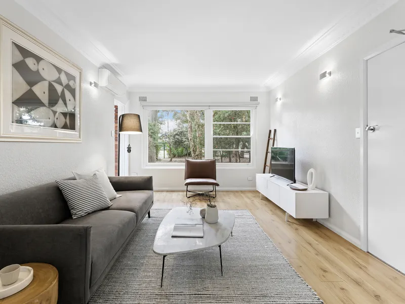 Stunning Style, Perfect Parkside Setting