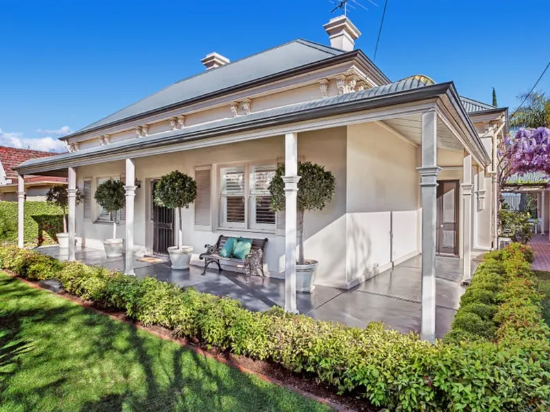 Spacious Family Home in Iconic Location