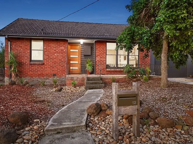 Split system cooling/heating to be installed to living room area