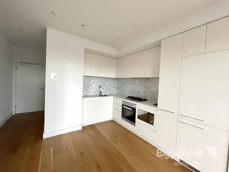 Contemporary Living with a Great Location