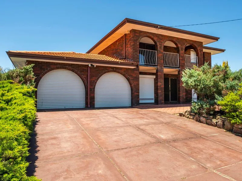 Expansive Family Home in Ideal Location