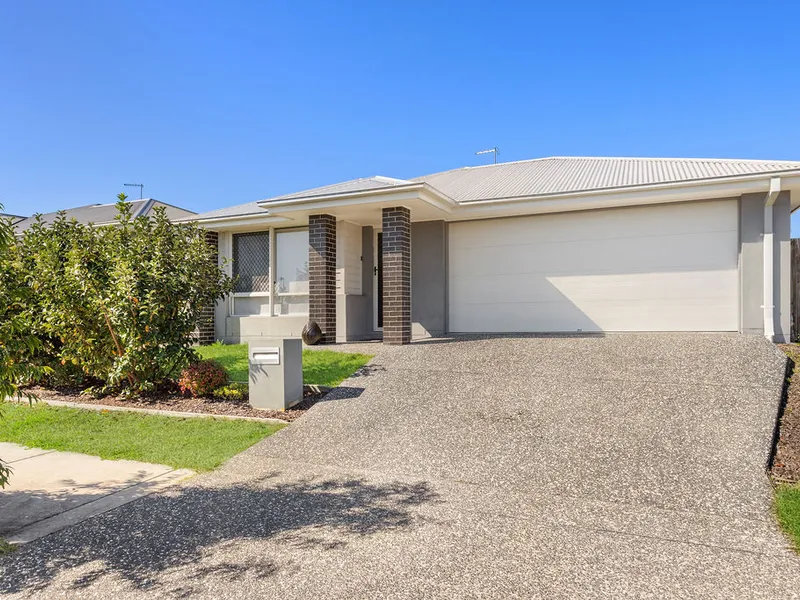 MODERN, FRESH, TASTEFUL & THE IDEAL HOME FOR YOU!