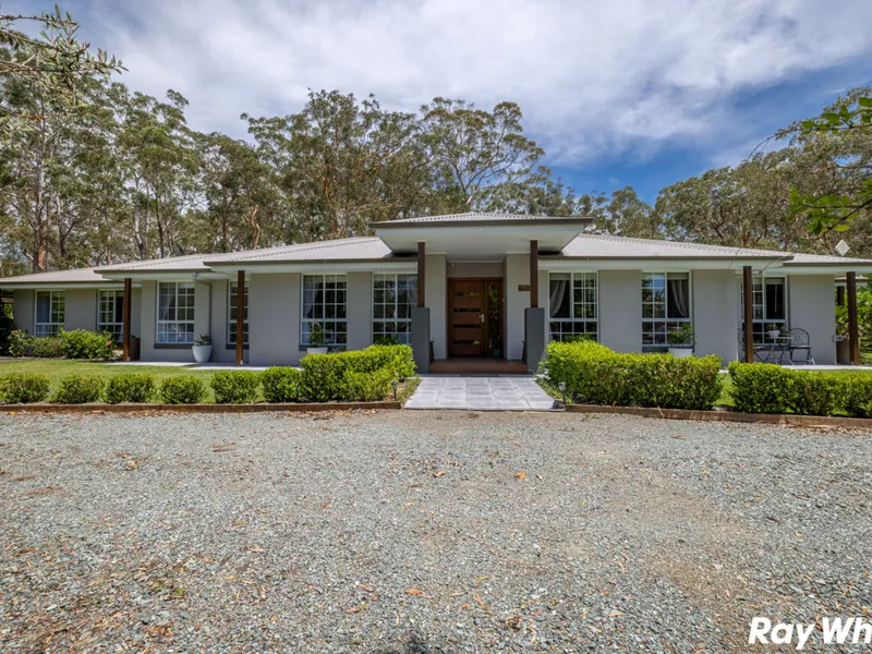 Architecturally Designed Acreage Retreat - Soak Up the Peace and Tranquility