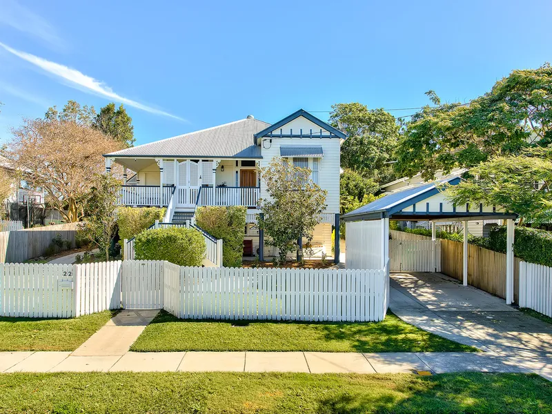 CHARACTER FAMILY HOME, WALK TO THE PADUA PRECINCT !!