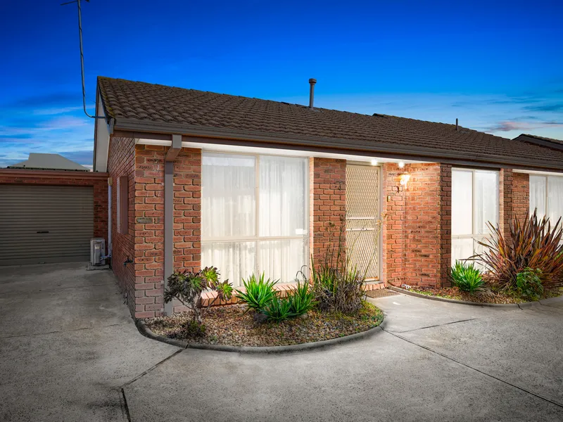 South Side convenience (all on Approx. 174m2)