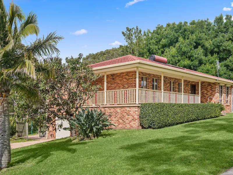 Private, spacious and close to town!