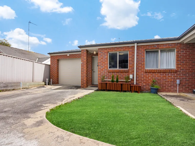 LOW MAINTENANCE 2 BEDROOM HOME WITH ENTERTAINING DECK