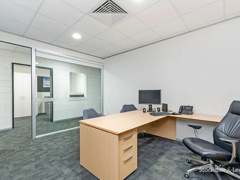 LEASING OPPORTUNITY - PRIME LOCATION AS NEW CONSULTING or OFFICE SUITES!