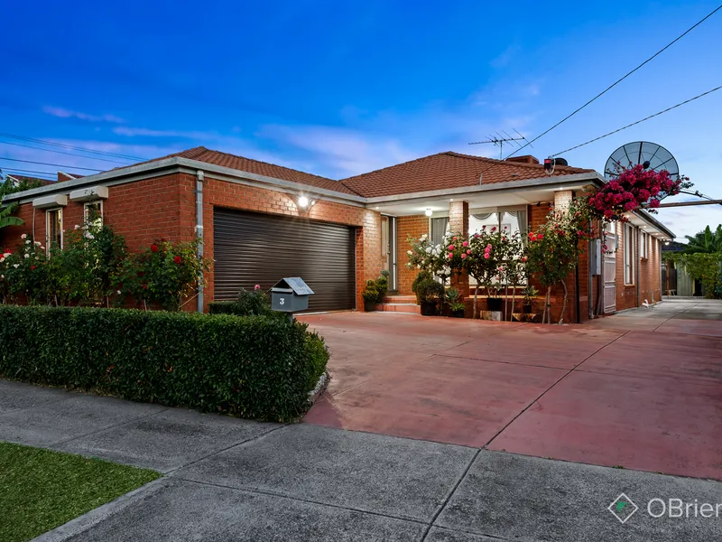 Well-Kept 4 Bedroom Family Home in a Superb Location