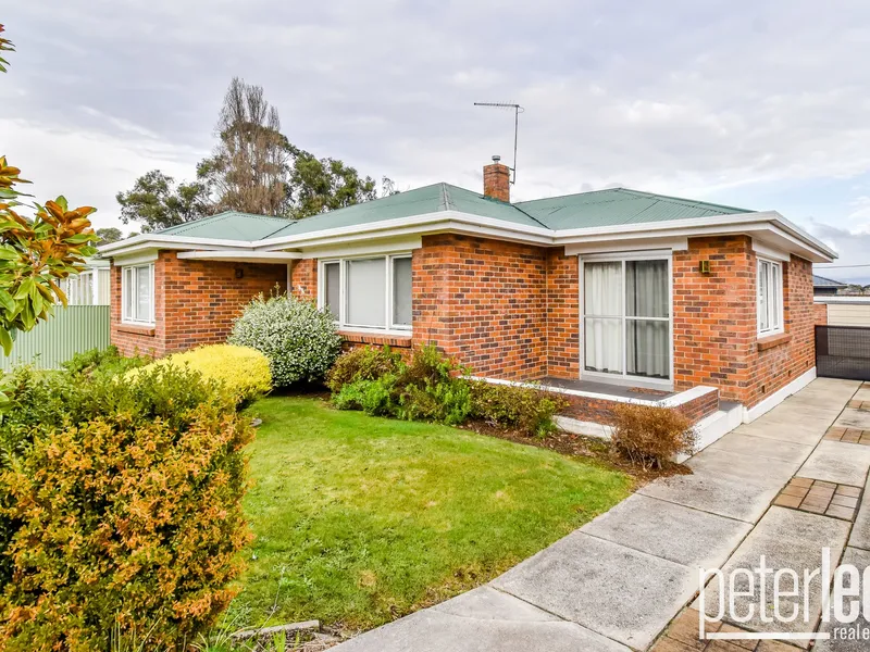 WELL MAINTAINED FAMILY HOME