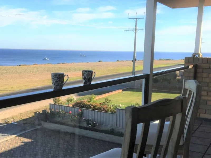 Beautiful Sea Front Property with Dream Sea Views