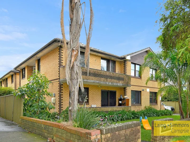 Street Facing Ground Floor 2 Bedroom Unit