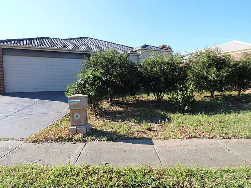 4 BEDROOM FAMILY HOME FOR RENT IN TRUGANINA !!