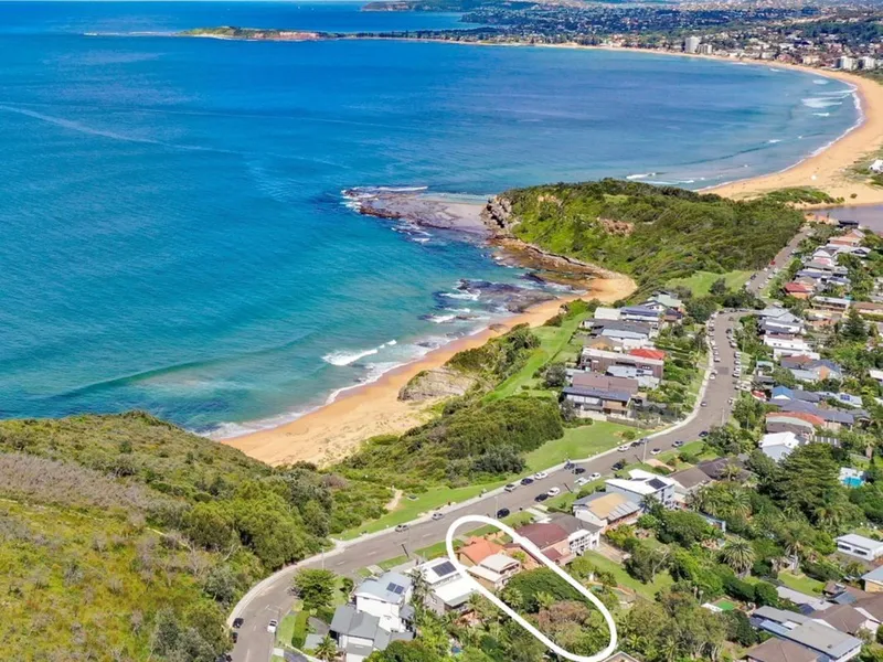 Breathtaking Ocean, Beaches & Coastline Views All the Way To Manly!