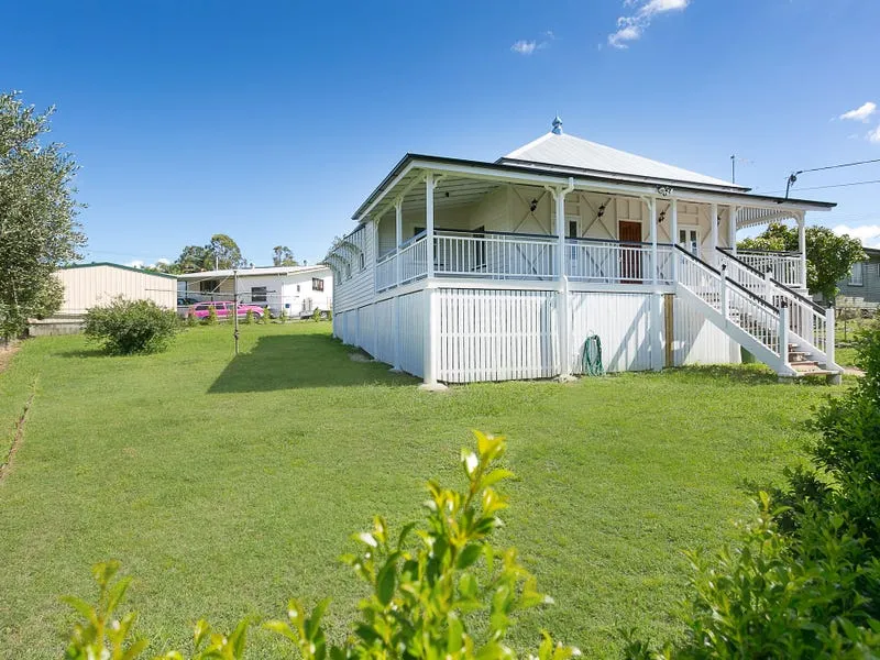 3 Bedrooms Plus office