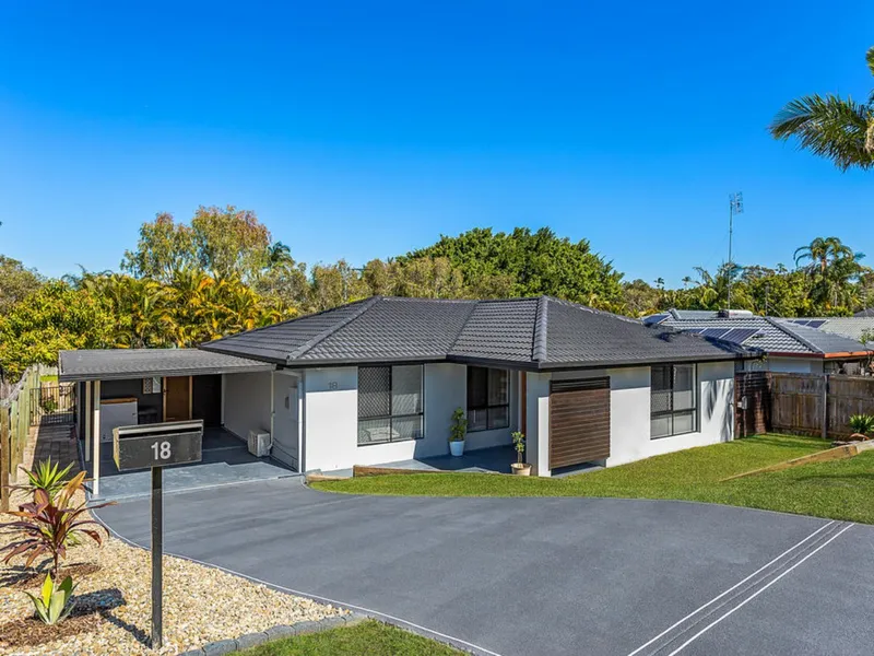 Top Quality Renovation & Well-Presented Family Home – Centrally Located - Move In Ready