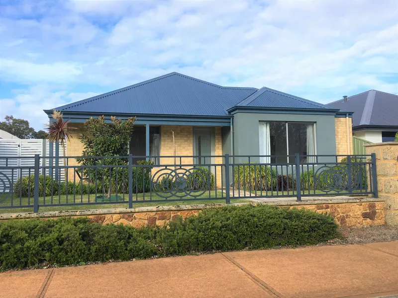 3 x 2 Cottage style home