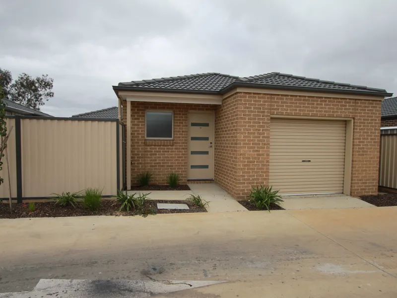 MODERN 2 BEDROOM UNIT WITH 2 BATHROOMS