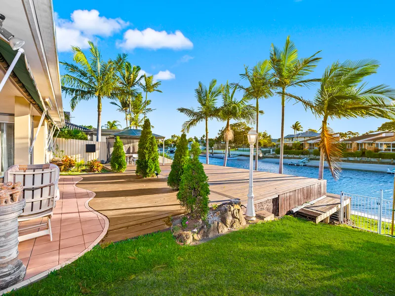 OFTEN SOUGHT AFTER, SELDOM FOUND  EXCLUSIVE ISLE OF CAPRI