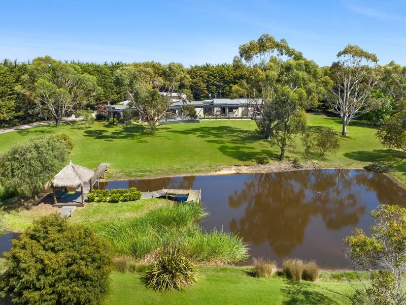 Ultimate Country and Coastal Living