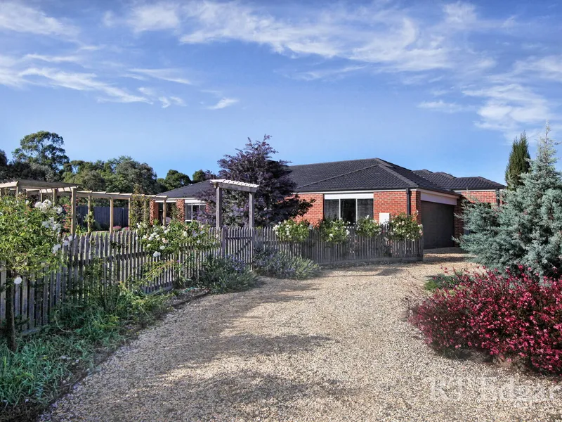 Wonderful Family Home In Private Location