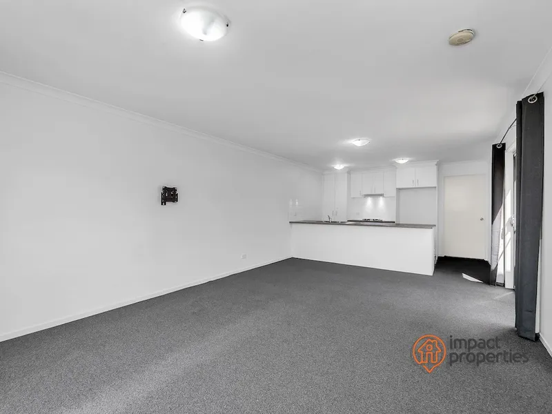 Amazing Home to Live in it or Rent it Out !