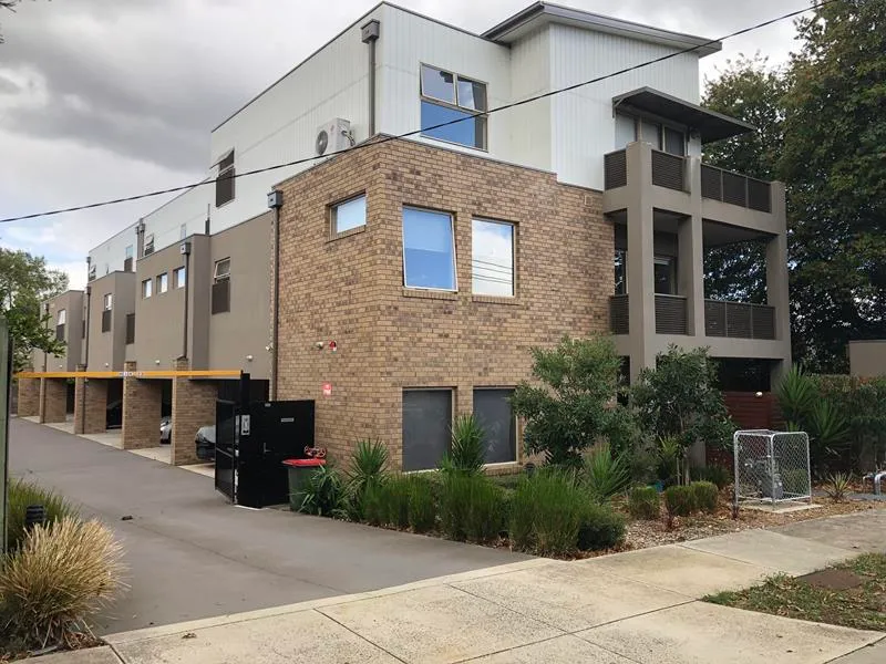 PENTHOUSE APARTMENT THAT TICKS ALL THE BOXES
