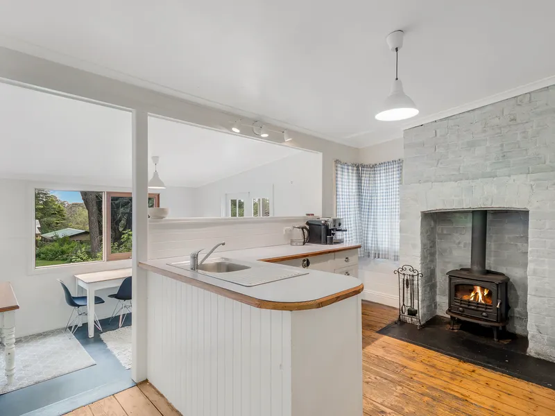 Original cottage in sought after location