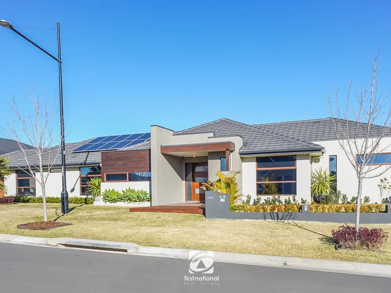 Grand Single Level Living - 5 Bedrooms + Pool