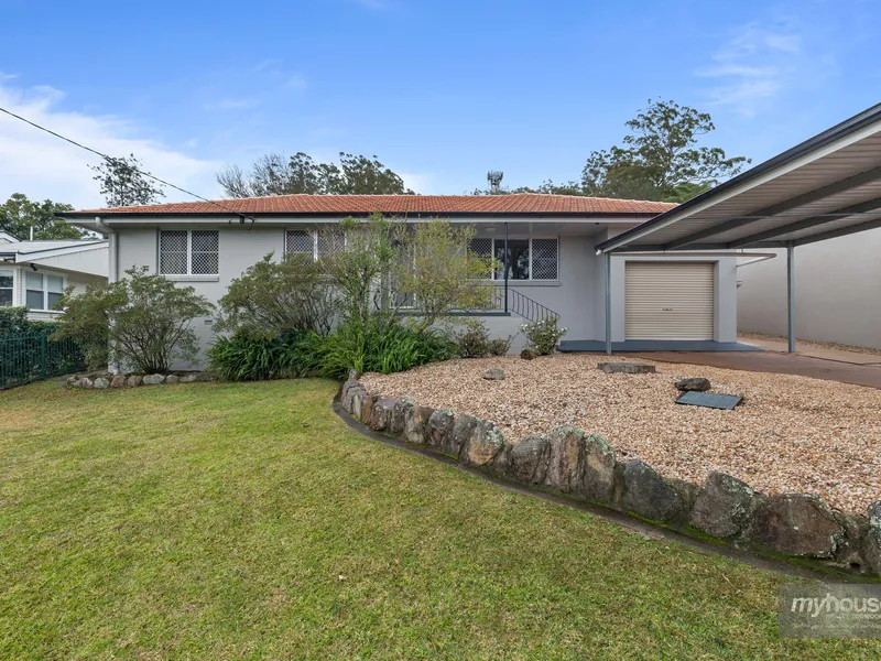 Large Family Home in a Brilliant Location!!