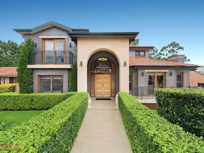 'Superb Family Home, Idyllic Bushland Setting'