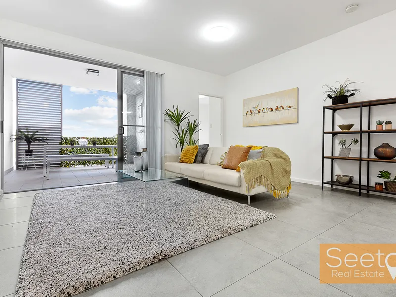 North-facing, Luxury Apartment with Low Strata ($500 pq)