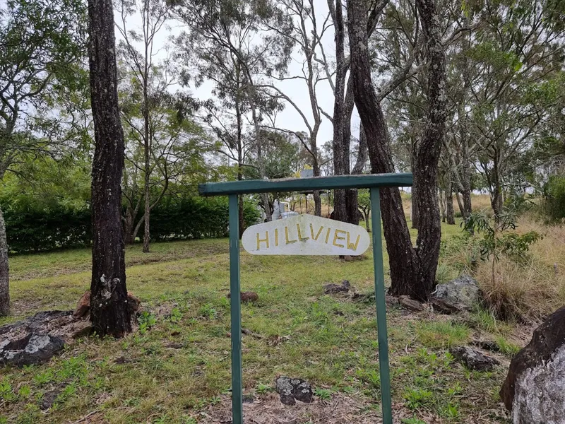 Spacious family home on 10 acres