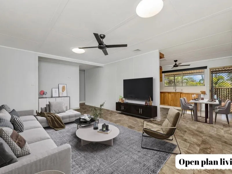 Bright East Facing house with Pool & SPA