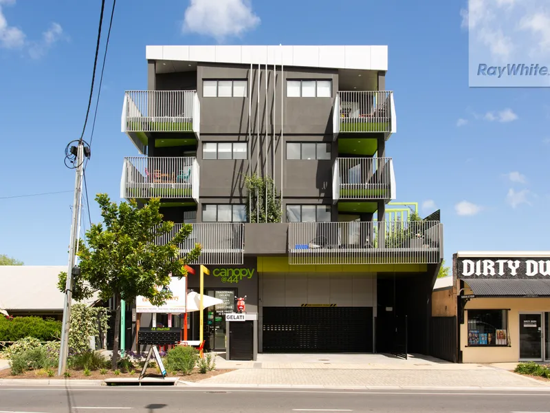 Stylish Low Maintenance Living Minutes Away from the CBD