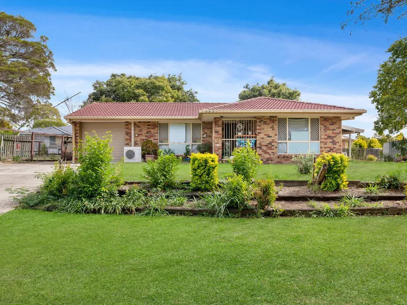 PEACEFUL LIVING ON CORNER BLOCK