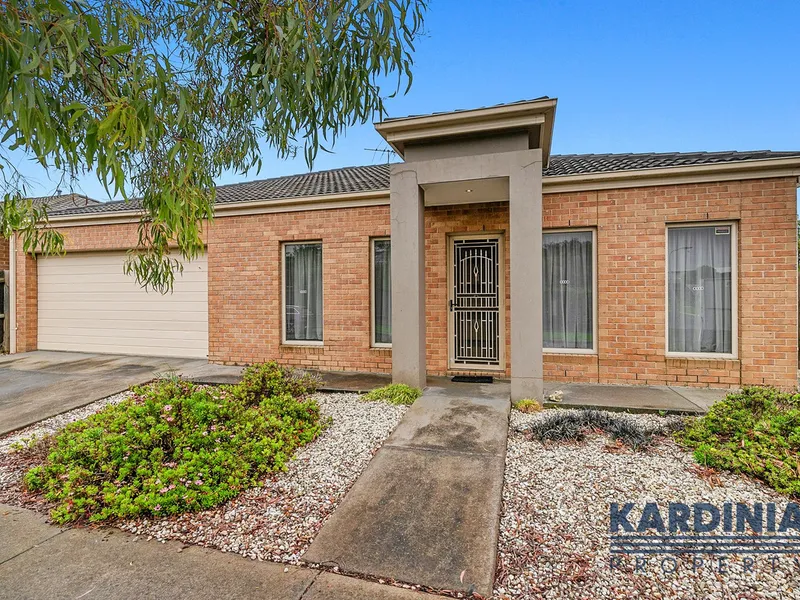 Single level, low maintenance