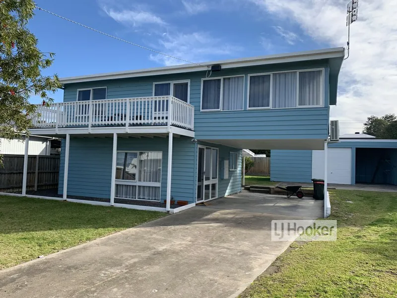 RENOVATED REVERSE LIVING