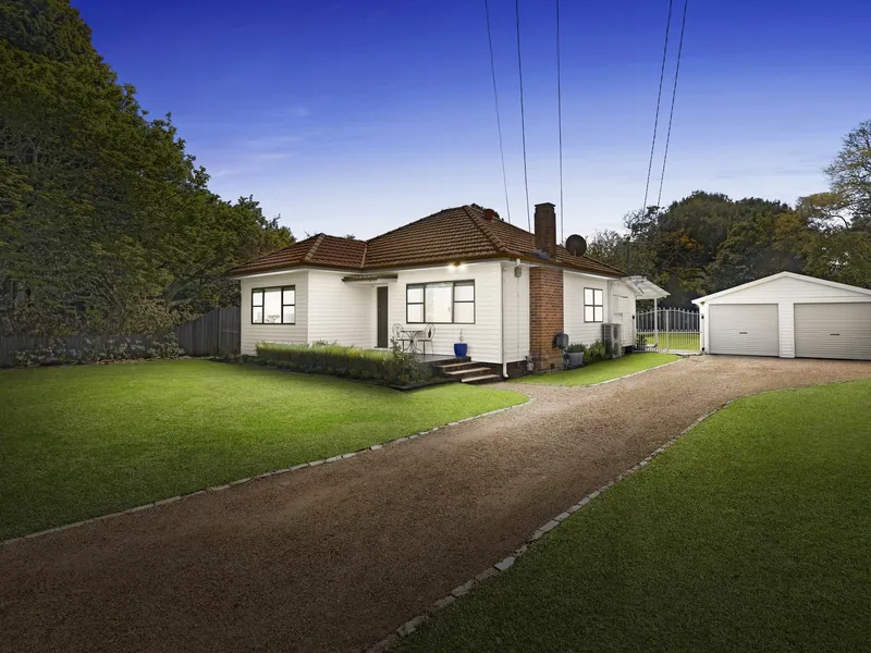 Exceptional 961sqm level block in a prized walk-to-rail location