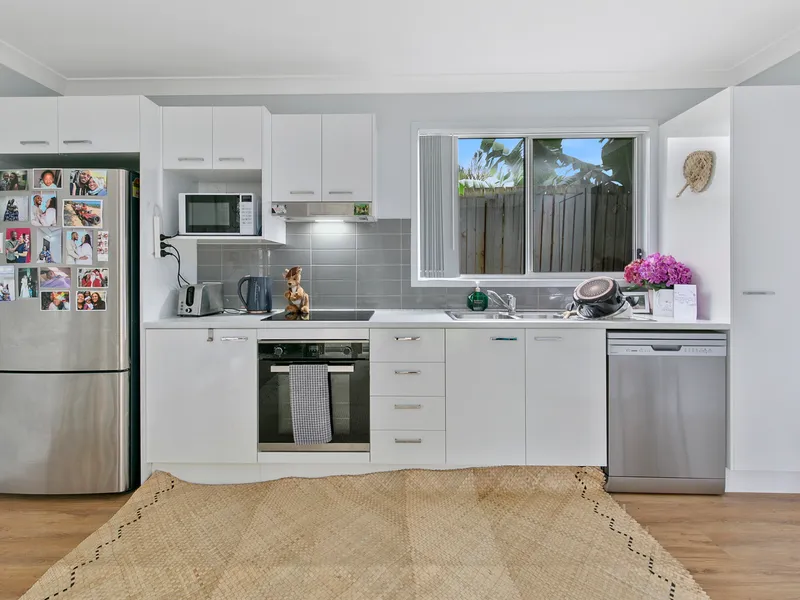 BRICK LOWSET FAMILY HOME IN BRAY PARK