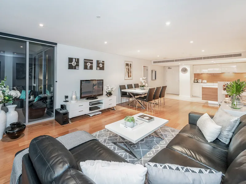 Stunning apartment with the WOW factor!