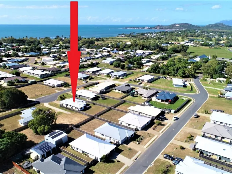 CLOSE TO GOLF COURSE AND BEACH.