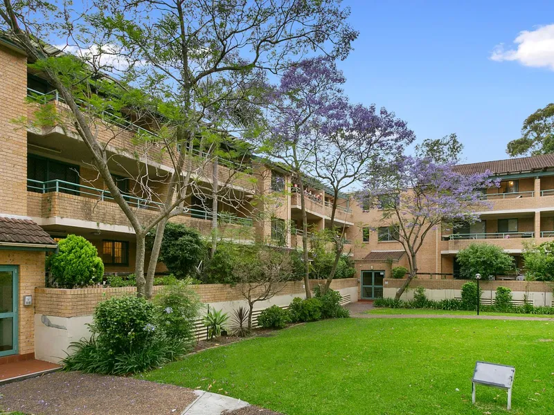 Modern Low Maintenance Living in a Central Location