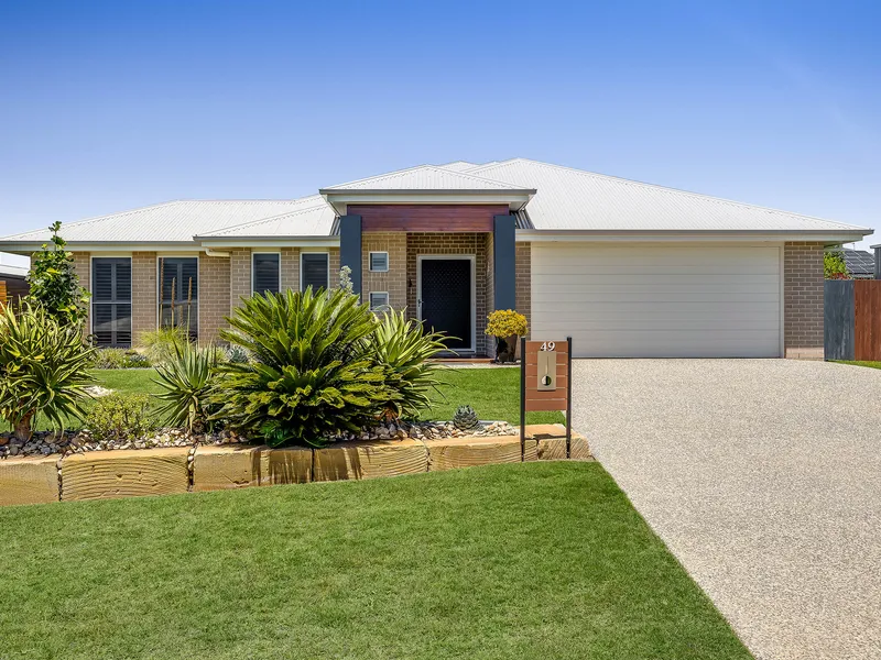 Enjoy an unparalleled lifestyle in this established contemporary home