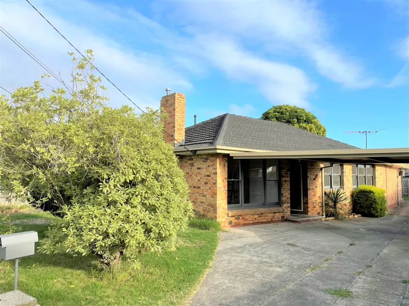 Luxuriously renovated family home!