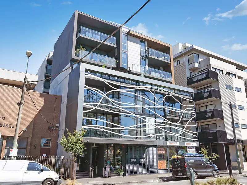 Amazing courtyard lifestyle property