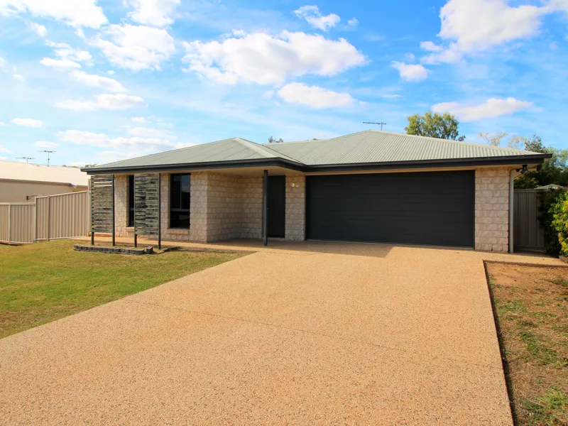 MODERN LIVING ON LARGE BLOCK