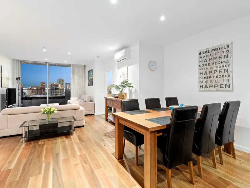 Immaculate and generous Quays living with standout views